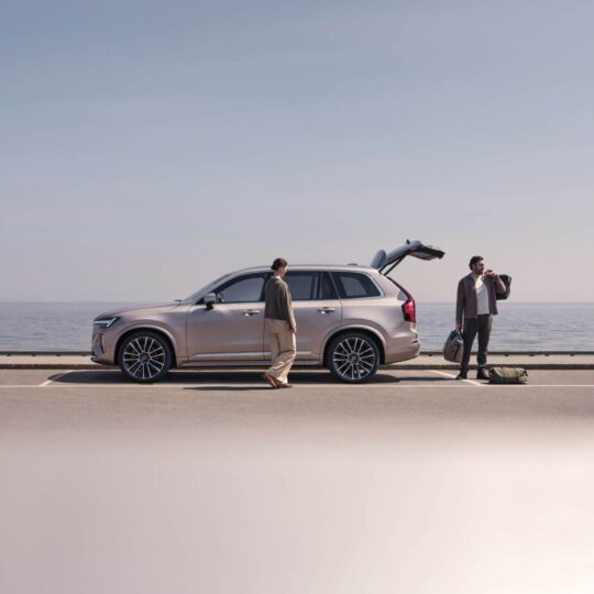 NEW XC90 Mobile 1080x1080-09